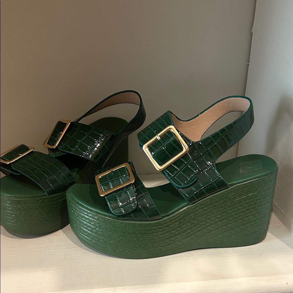 Green Platform Sandals